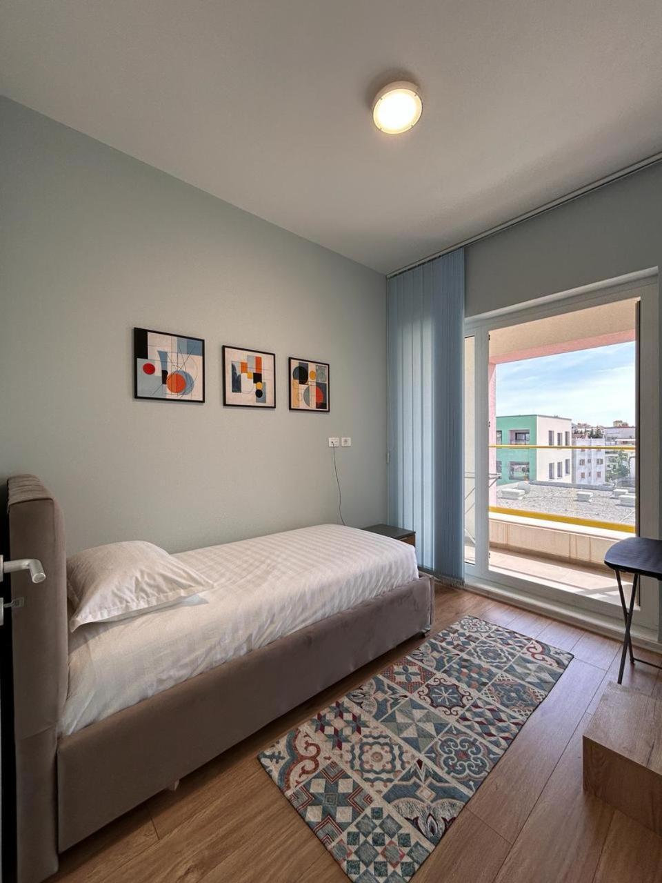 Picasso Apartment Tiranë Ngoại thất bức ảnh